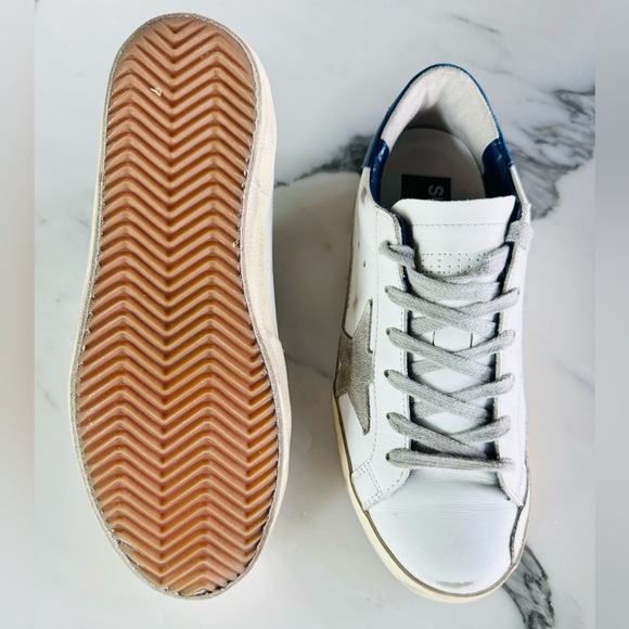 Golden Goose Superstar Sneakers - Picture 4 of 7